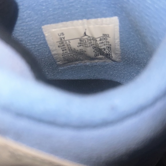 Air Jordan 4 Retro University Blue PS pre school - Picture 8 of 13